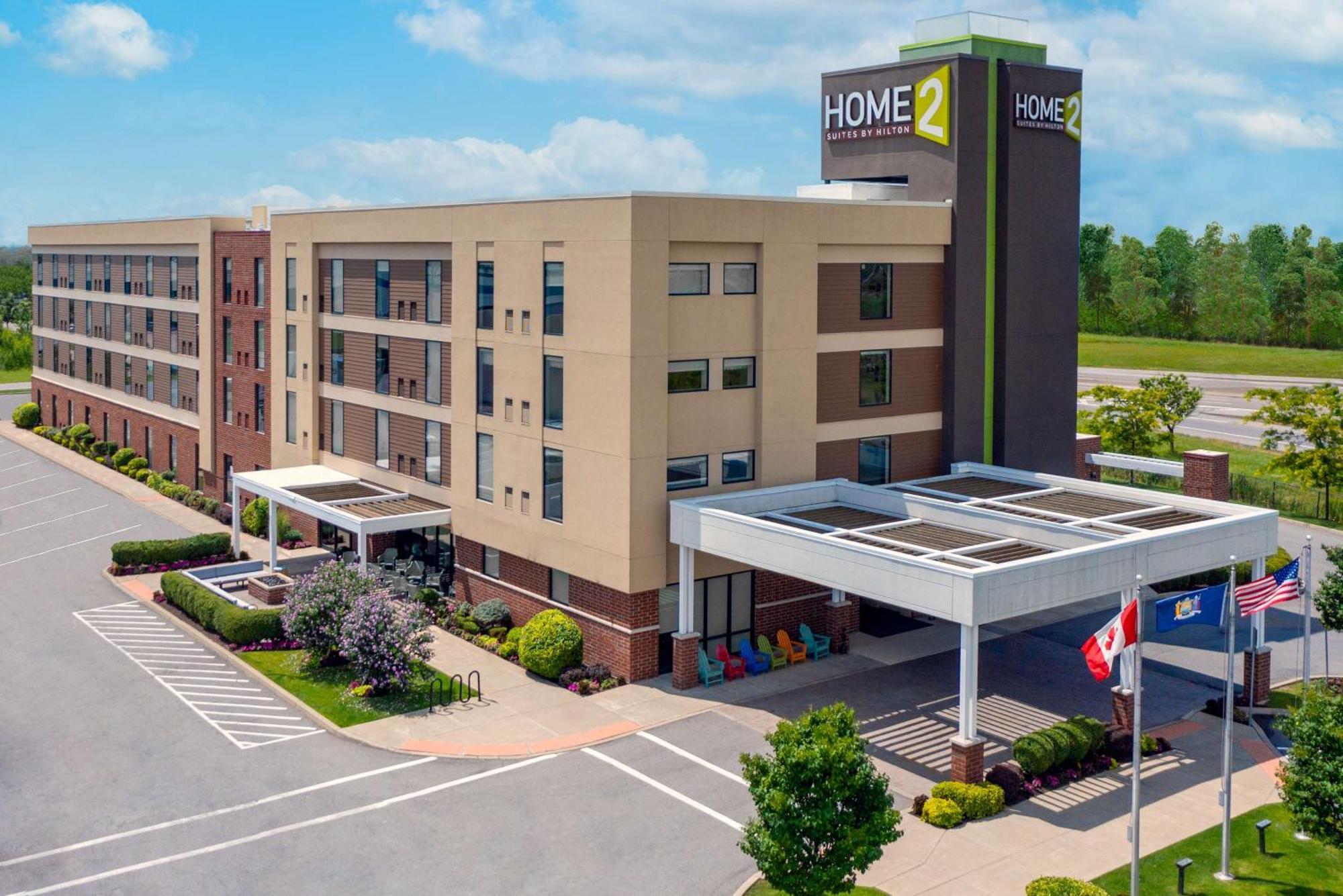 Home2 Suites By Hilton Buffalo Airport/ Galleria Mall Чийктоуага Екстериор снимка